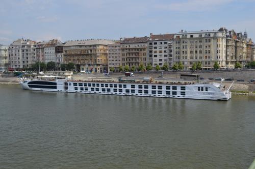 07 danube-budapest-2018-5395