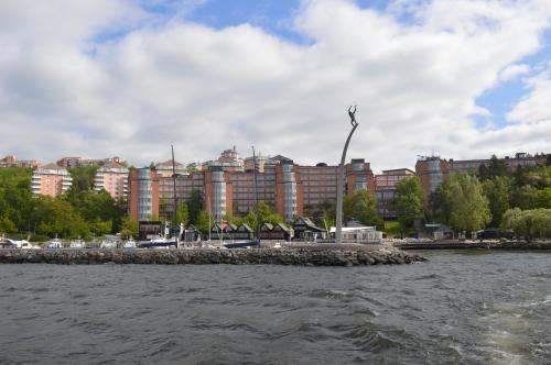 02-stockholm-suburbs-summer-2014-1773