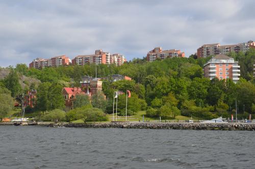 03-stockholm-suburbs-summer-2014-1775