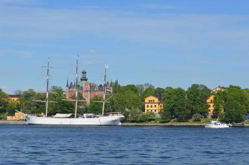 020-stockholm-in-the-sun-summer-2014-1672-resize